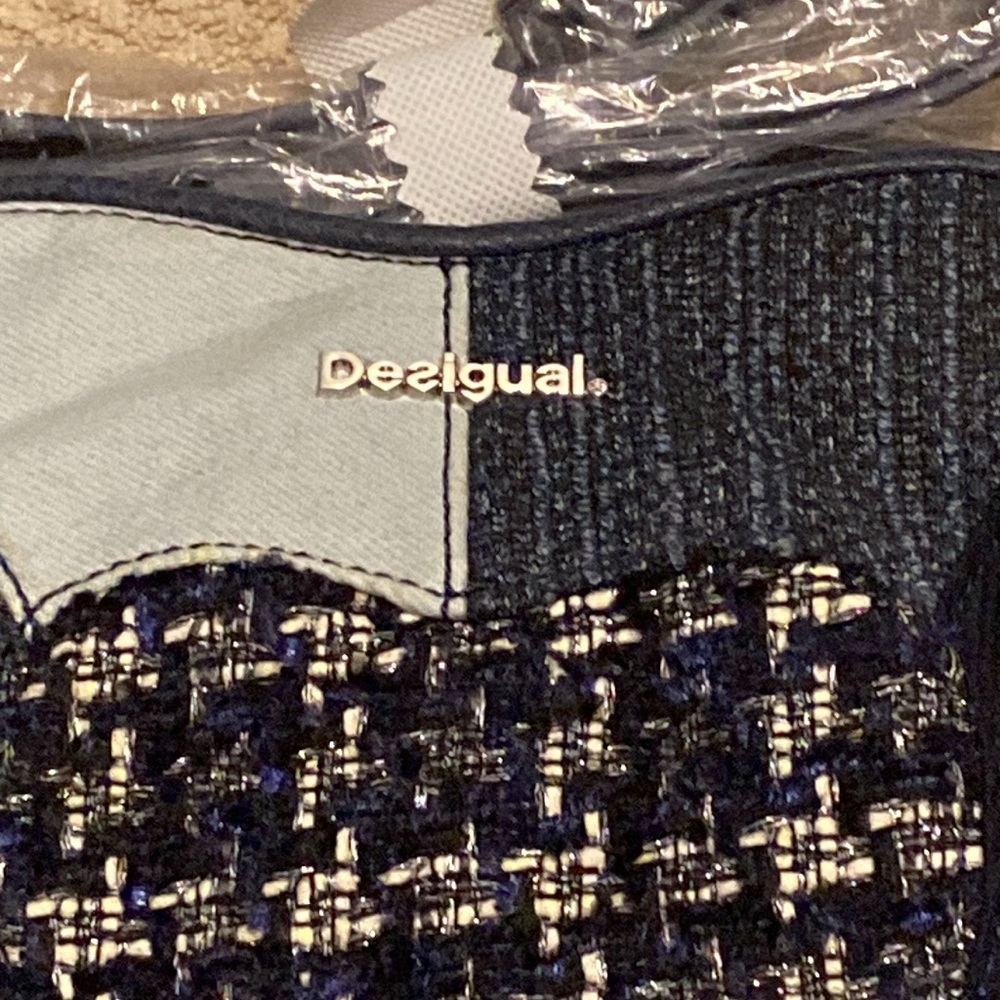 NWT Desigual Heart Patch Purse - Picture 2 of 8
